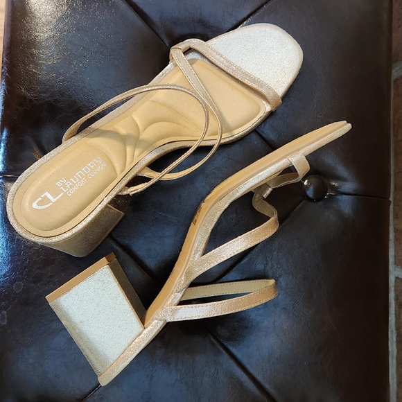 Womens Sandals - Picture 4 of 4